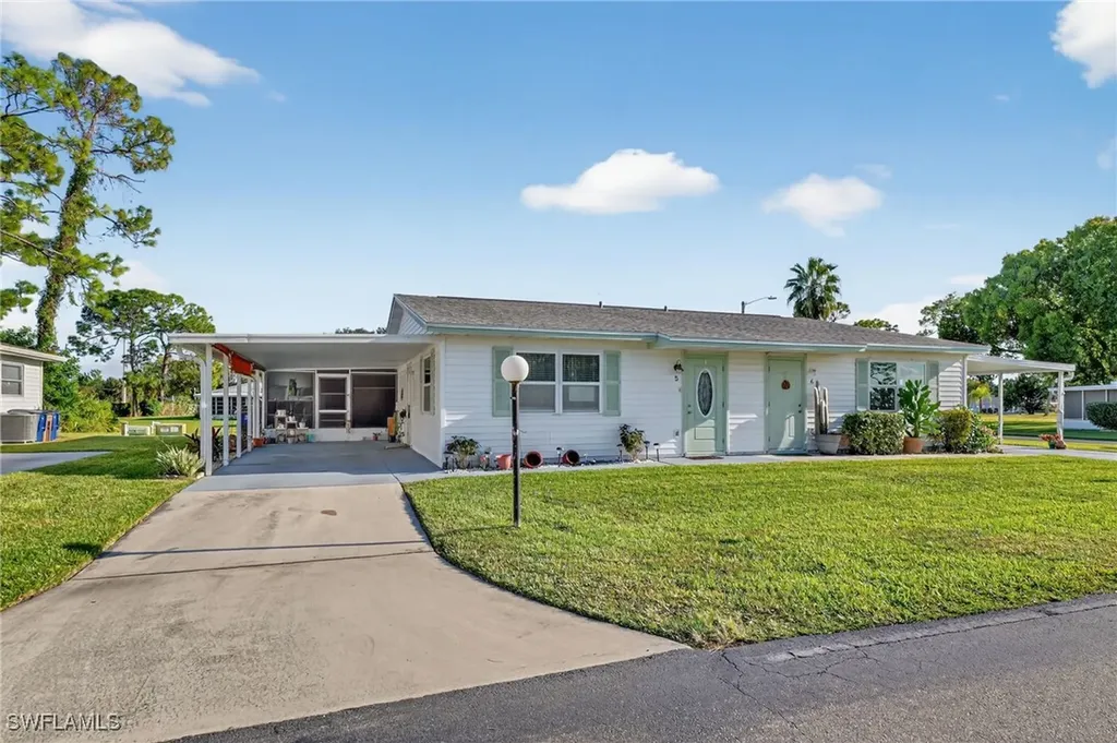 5 Pinewood Boulevard Lehigh Acres FL 33936