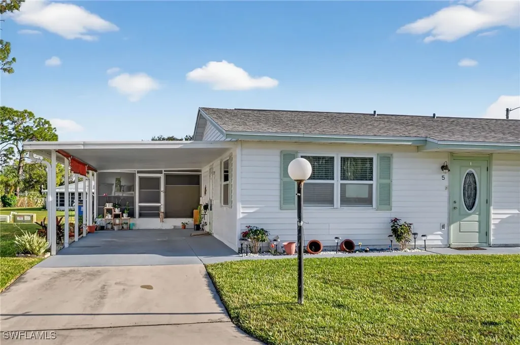 5 Pinewood Boulevard Lehigh Acres FL 33936