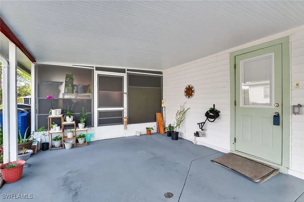 5 Pinewood Boulevard Lehigh Acres FL 33936