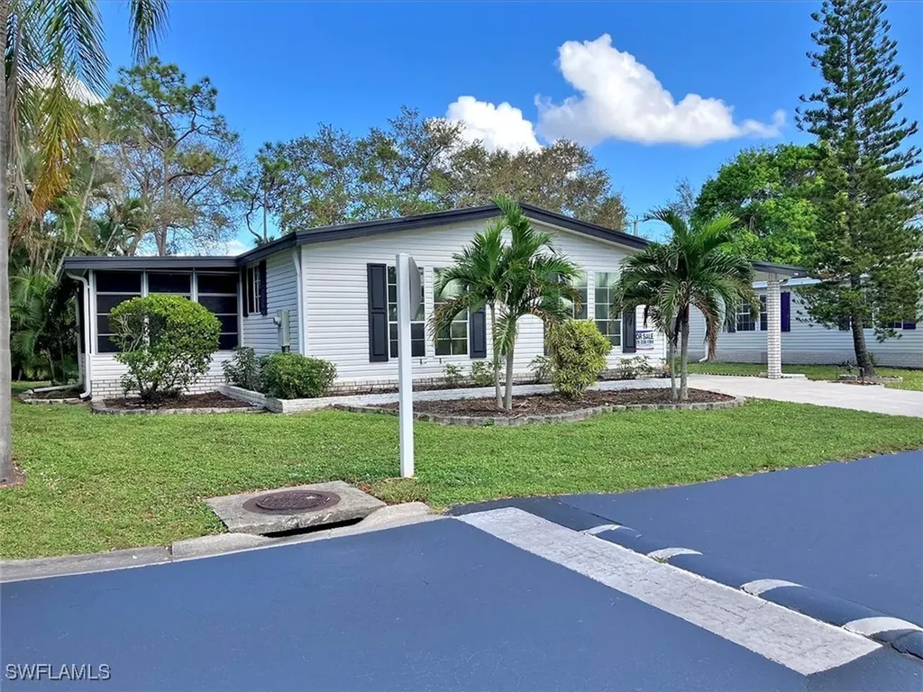 26303 Atlanta Drive Bonita Springs FL 34135
