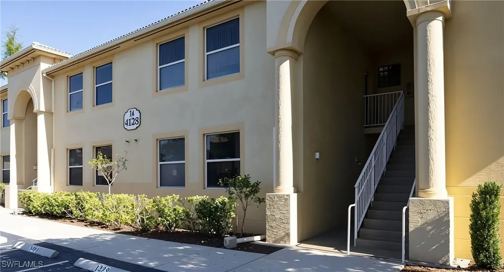 4128 Bellasol Circle Fort Myers FL 33916