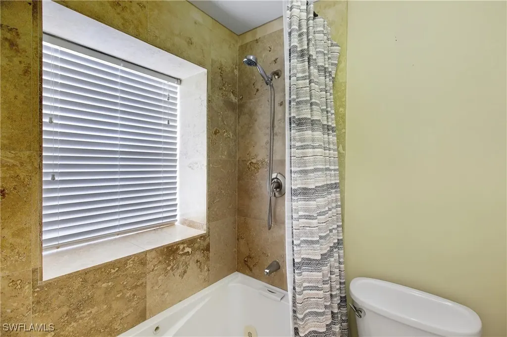 165 Bristol Lane Naples FL 34112
