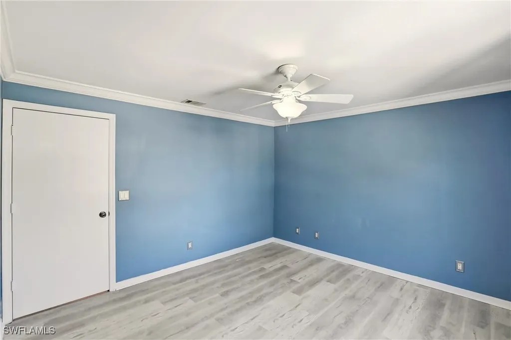 165 Bristol Lane Naples FL 34112