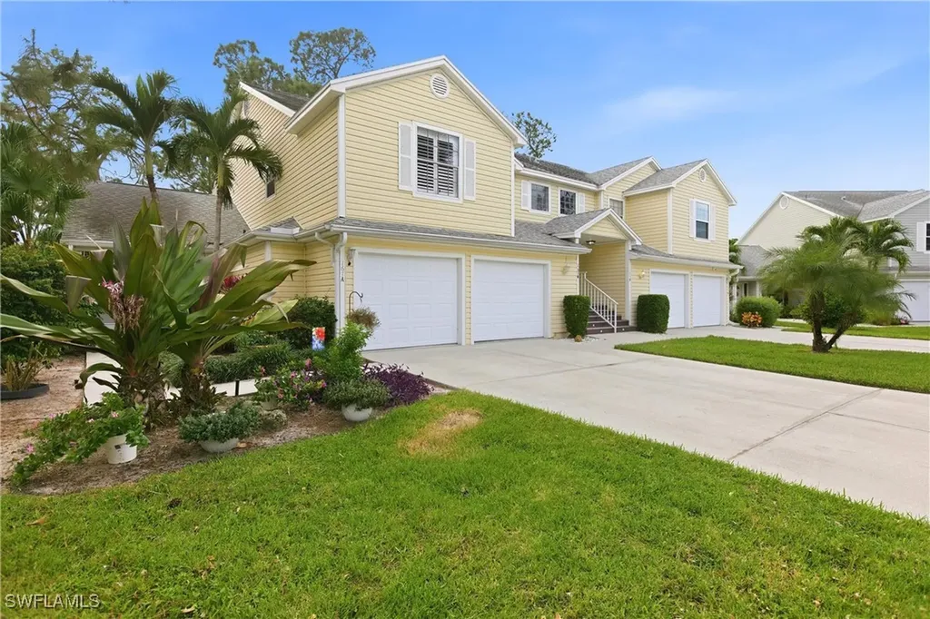 165 Bristol Lane Naples FL 34112