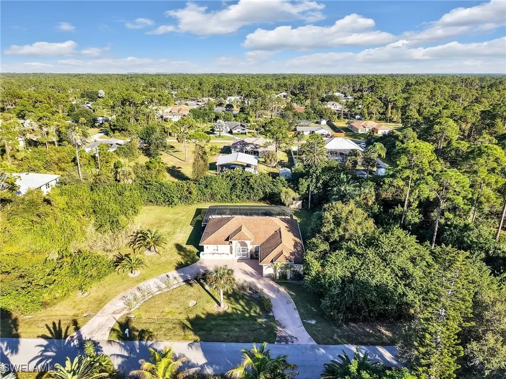 820 Robert Avenue Lehigh Acres FL 33936