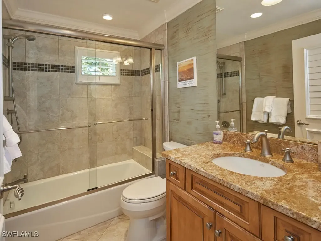 377 Pirates Bight Naples FL 34103