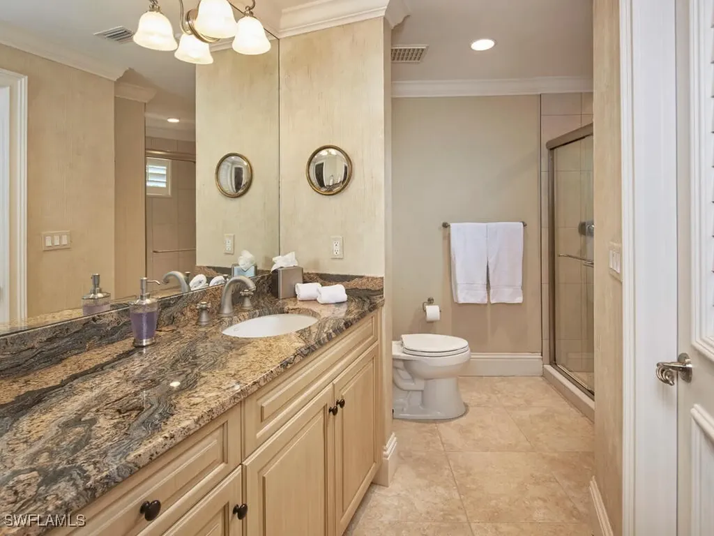 377 Pirates Bight Naples FL 34103