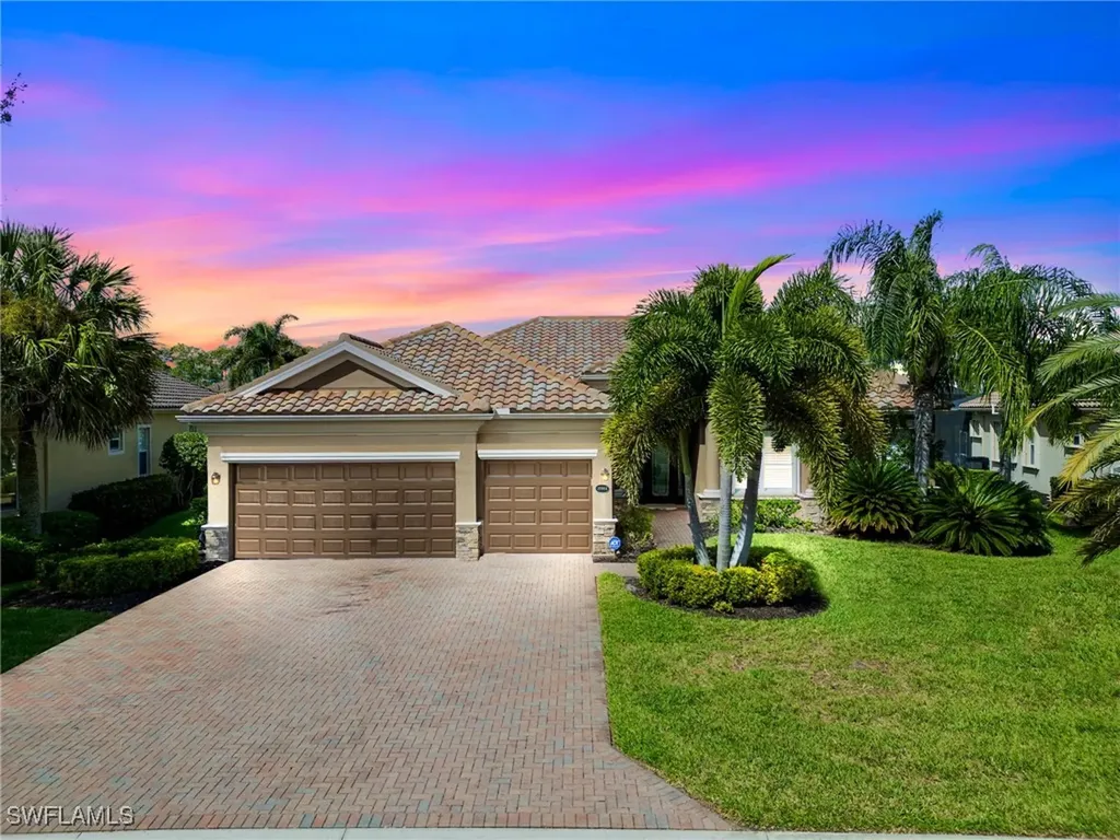 Estero FL, 20964 Torre Del Lago Street