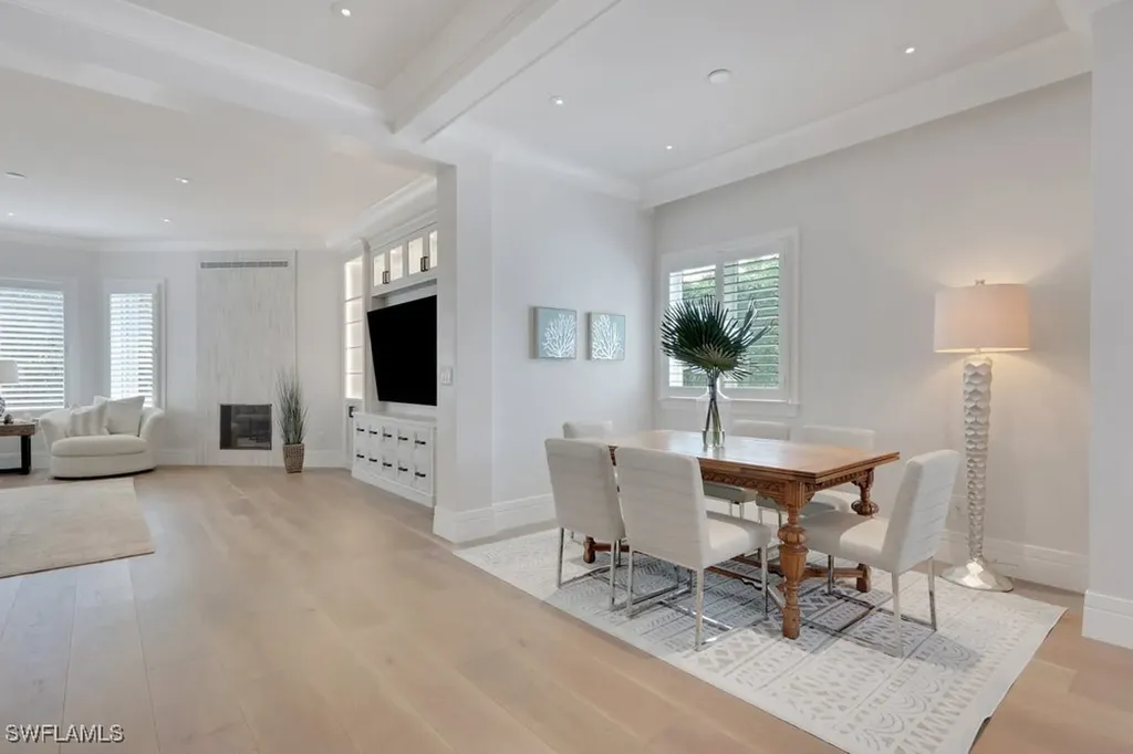 678 Katemore Lane Naples FL 34108