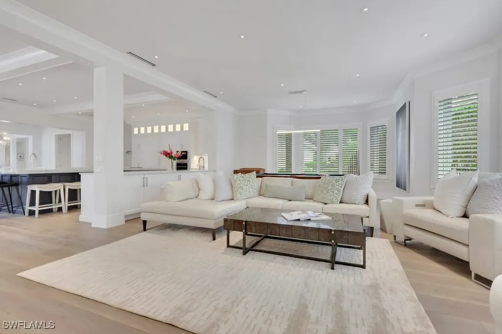 678 Katemore Lane Naples FL 34108