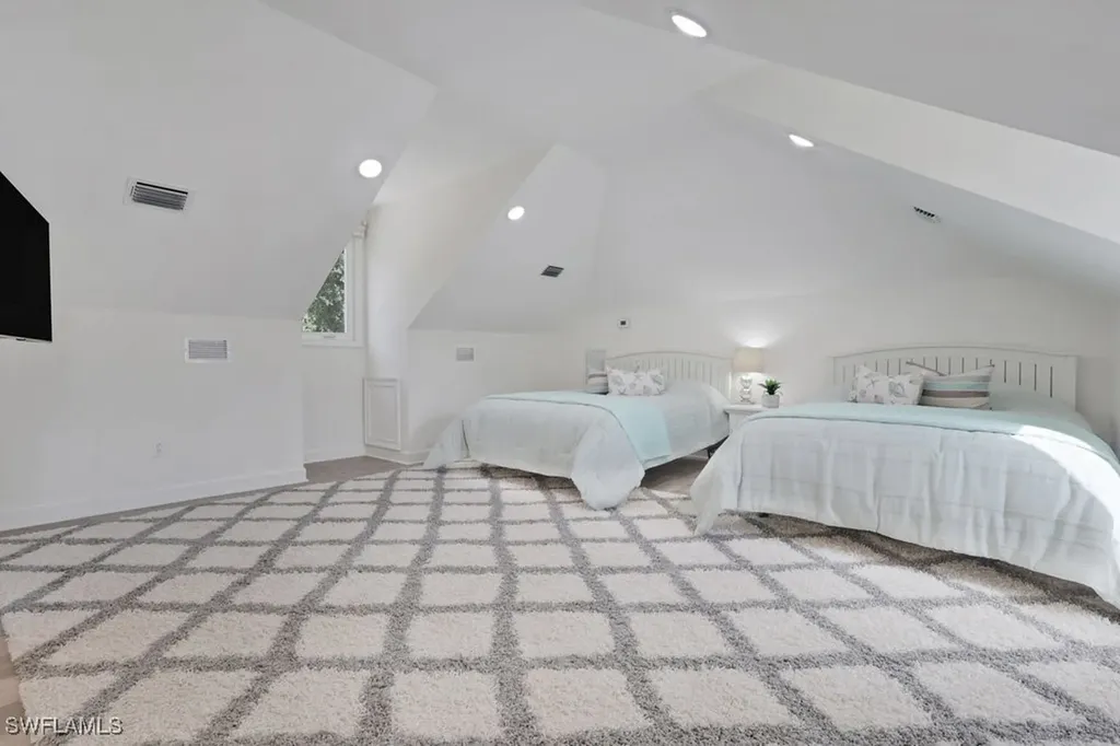 678 Katemore Lane Naples FL 34108