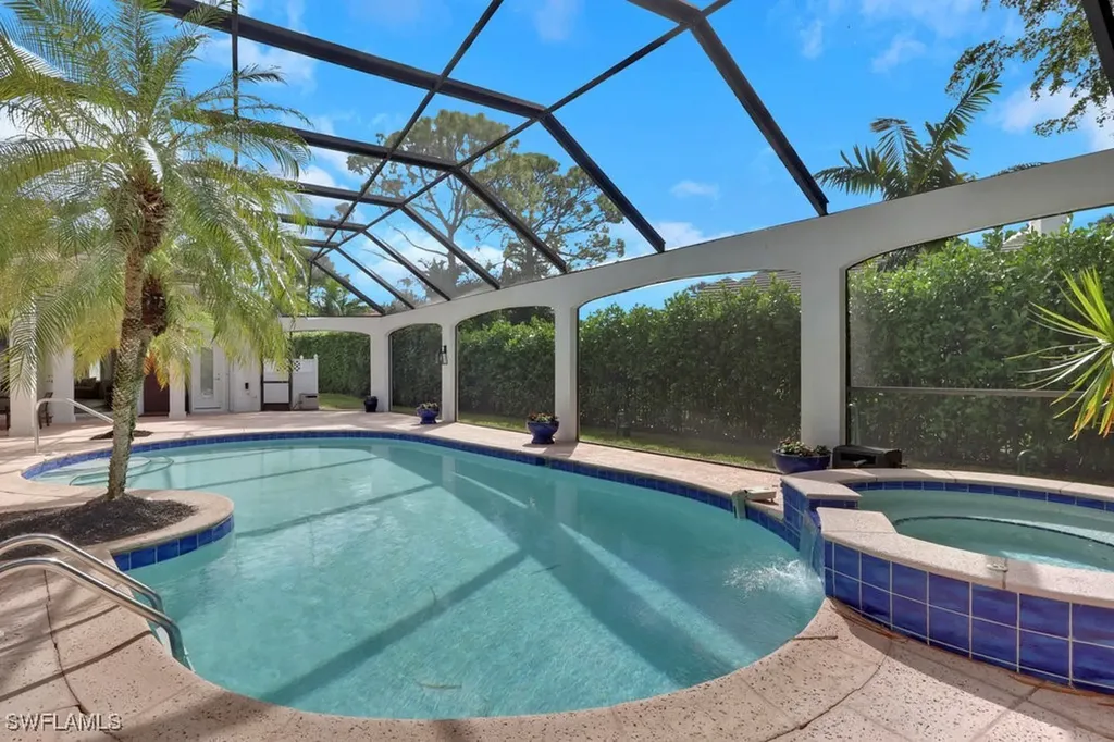 678 Katemore Lane Naples FL 34108