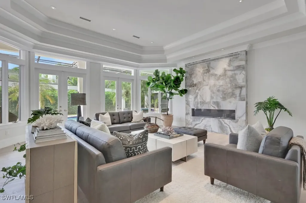 678 Katemore Lane Naples FL 34108