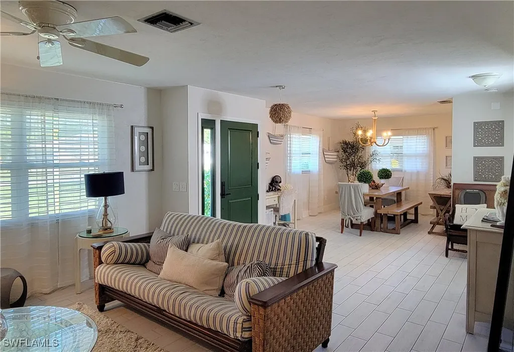 750 95th Avenue N Naples FL 34108