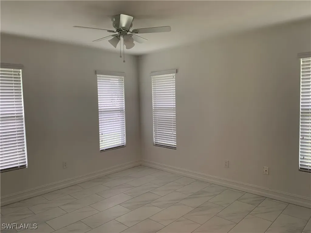 310 Carnaby Court Naples FL 34112