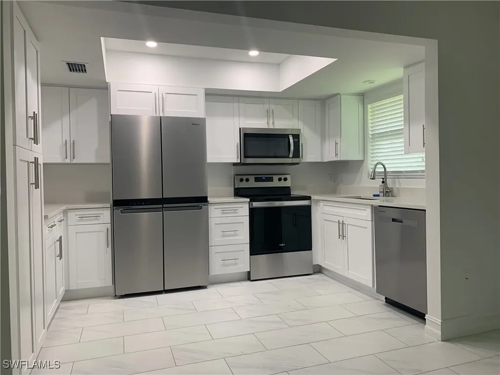 310 Carnaby Court Naples FL 34112