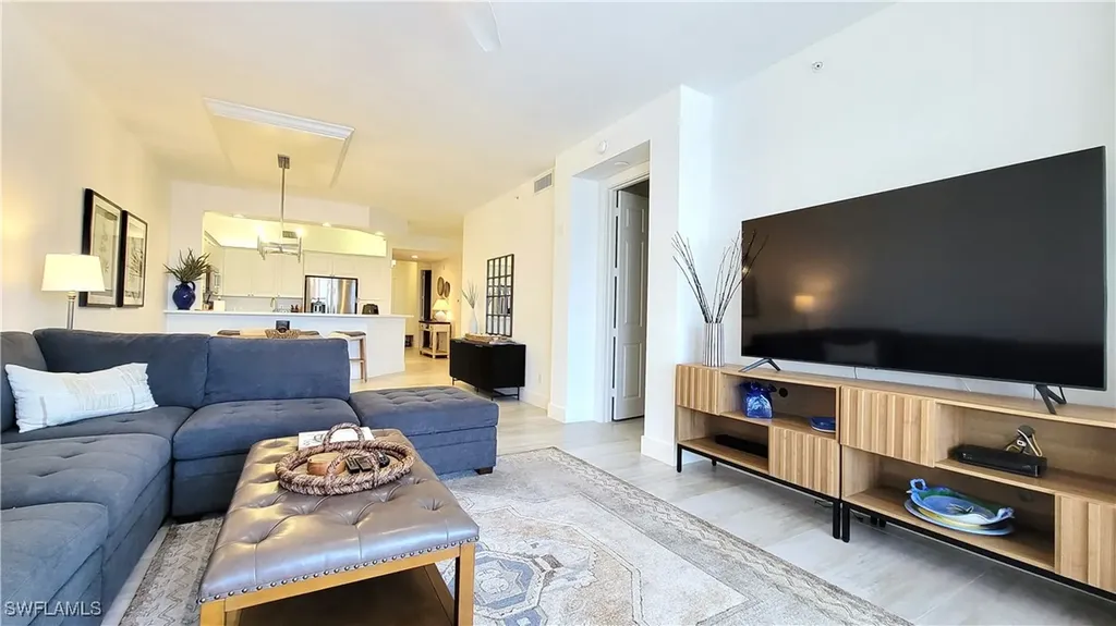 400 Flagship Drive Naples FL 34108