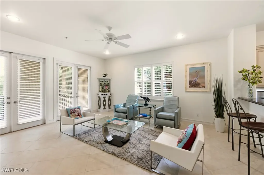 2843 Tiburon Boulevard E Naples FL 34109