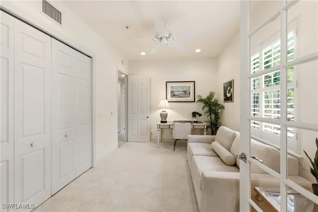 2843 Tiburon Boulevard E Naples FL 34109
