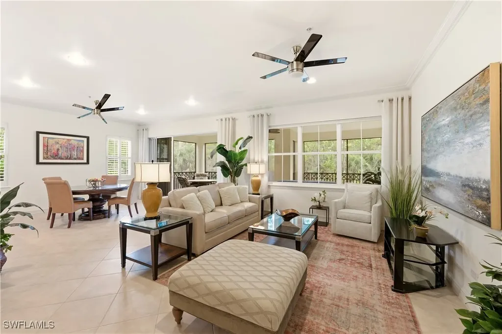 2843 Tiburon Boulevard E Naples FL 34109