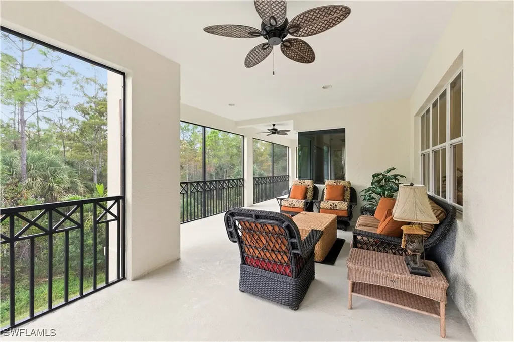 2843 Tiburon Boulevard E Naples FL 34109