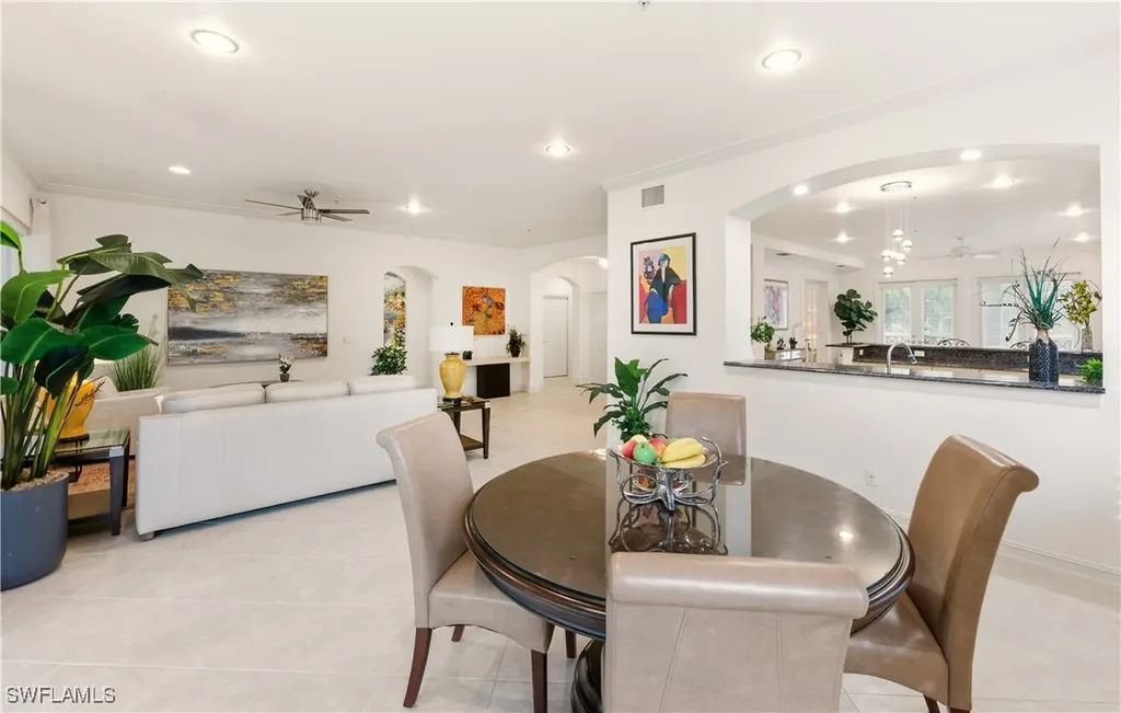 2843 Tiburon Boulevard E Naples FL 34109