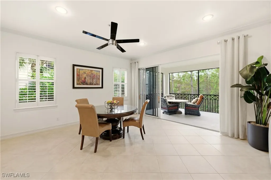 2843 Tiburon Boulevard E Naples FL 34109