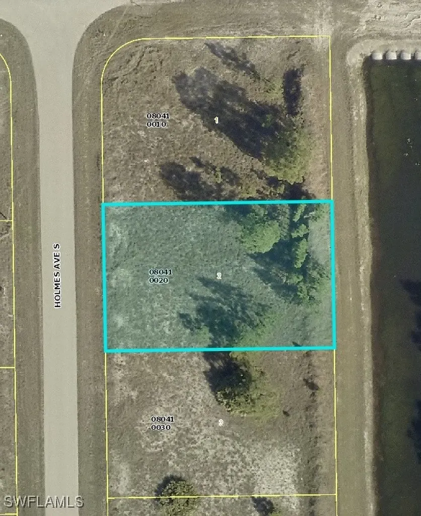 1129 Holmes Avenue S Lehigh Acres FL 33974