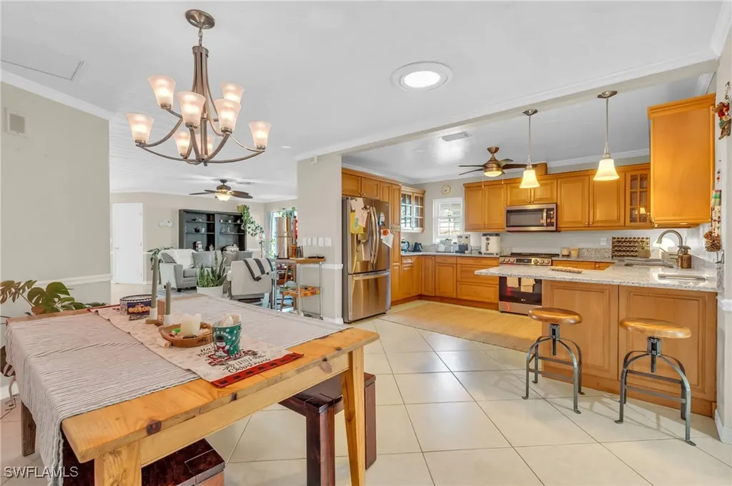 726 109th Avenue N Naples FL 34108