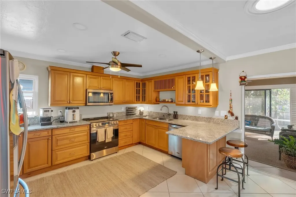 726 109th Avenue N Naples FL 34108