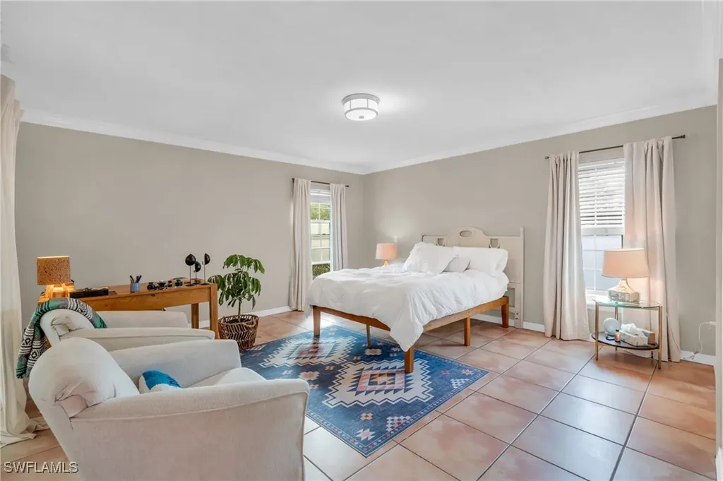 726 109th Avenue N Naples FL 34108