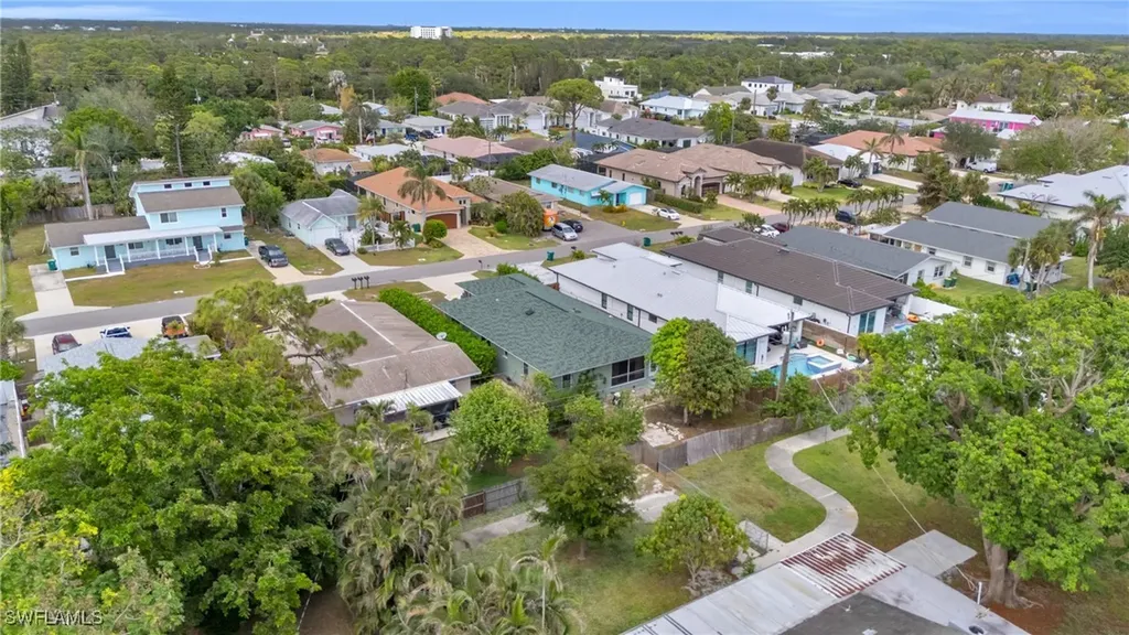 726 109th Avenue N Naples FL 34108