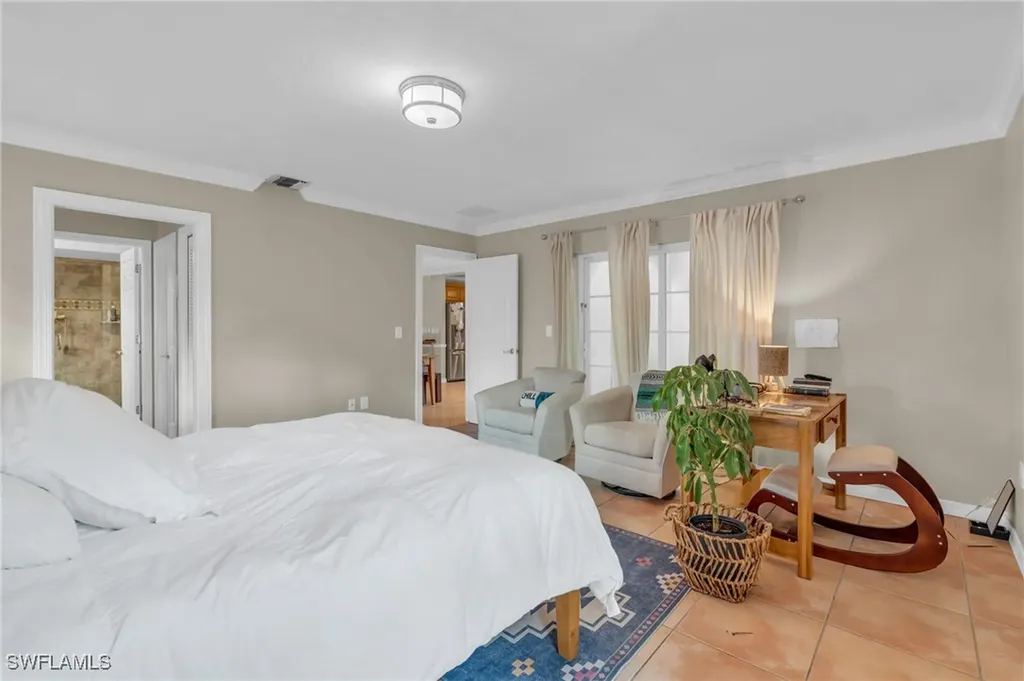 726 109th Avenue N Naples FL 34108