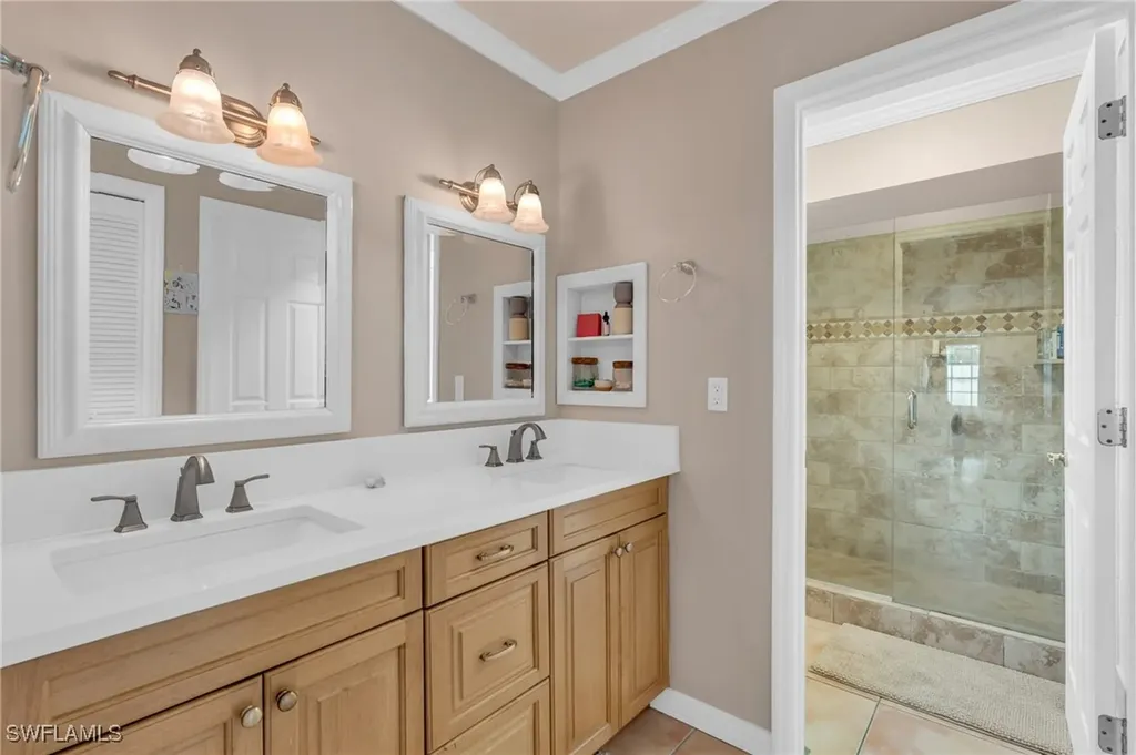 726 109th Avenue N Naples FL 34108