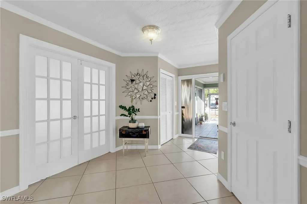 726 109th Avenue N Naples FL 34108