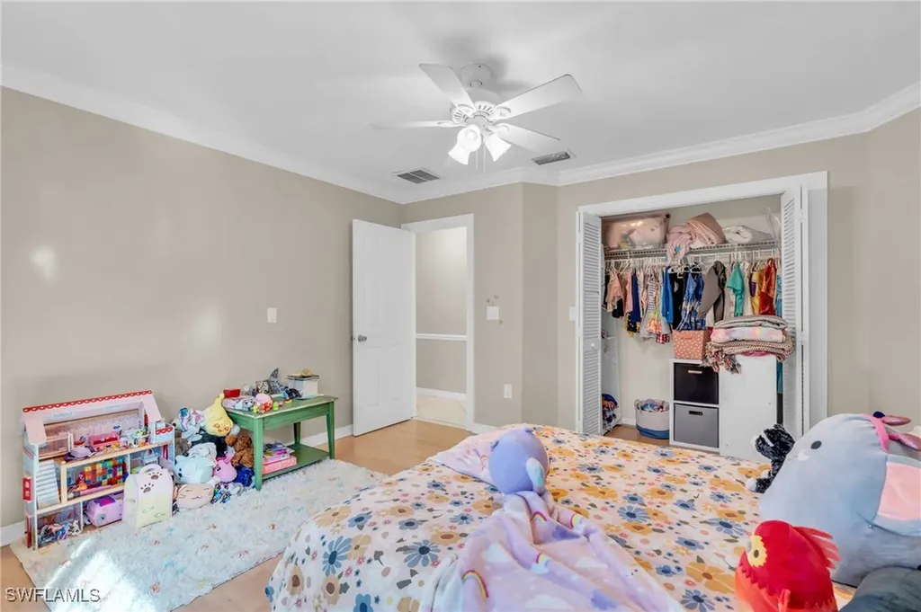 726 109th Avenue N Naples FL 34108
