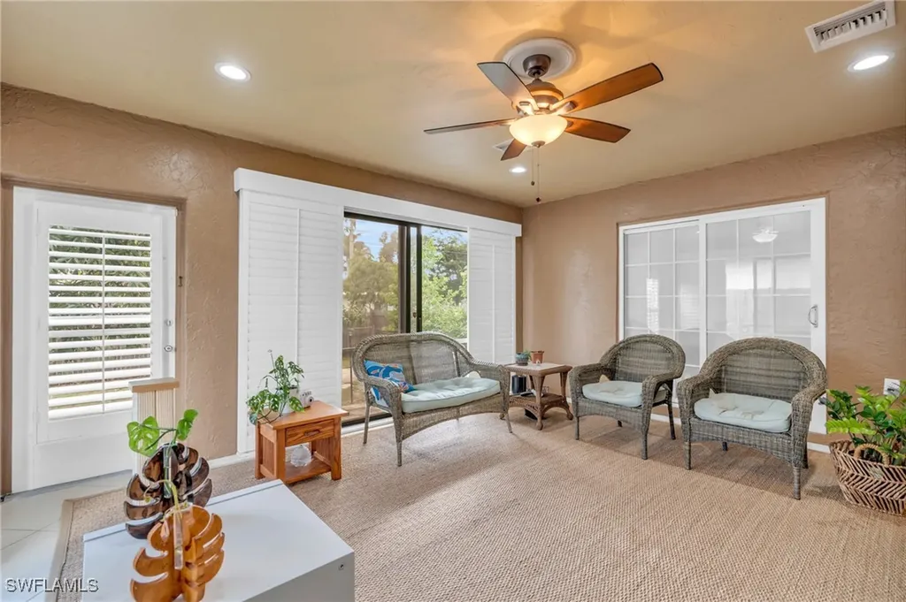 726 109th Avenue N Naples FL 34108