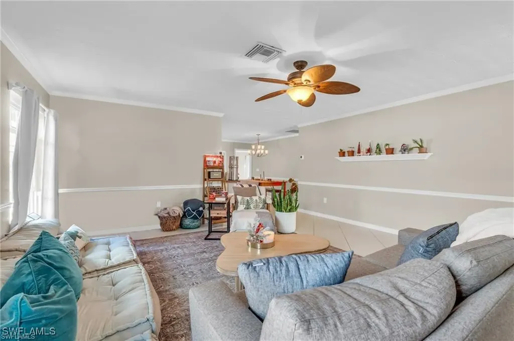 726 109th Avenue N Naples FL 34108