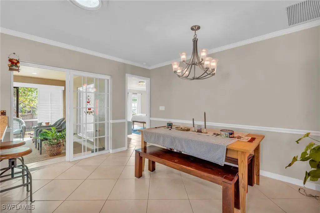 726 109th Avenue N Naples FL 34108