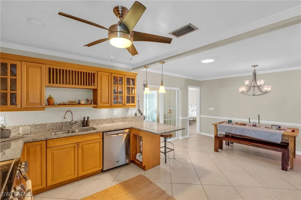726 109th Avenue N Naples FL 34108