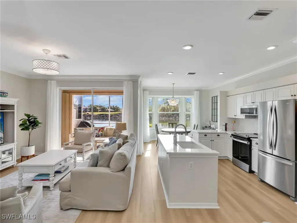 Estero FL, 21506 Knighton Run