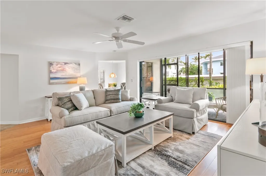802 10th Avenue S Naples FL 34102