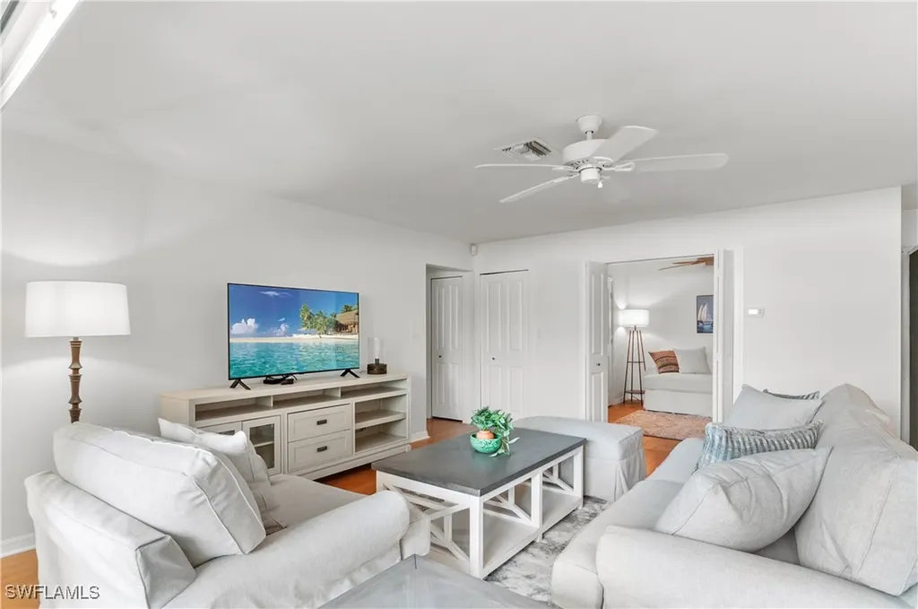 802 10th Avenue S Naples FL 34102