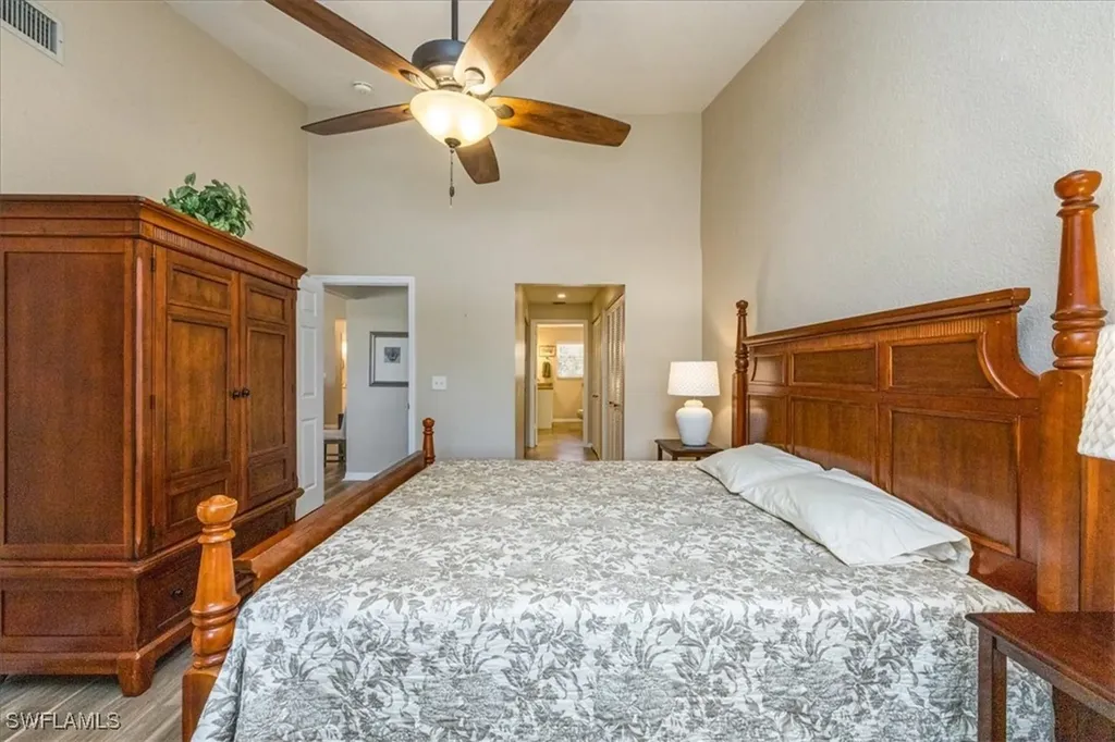 940 Woodshire Lane Naples FL 34105