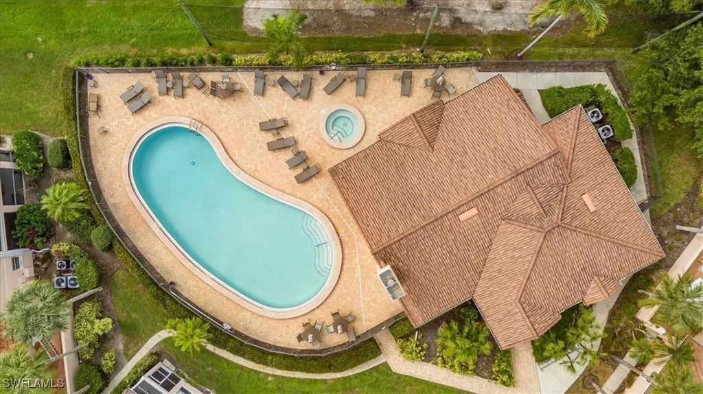 940 Woodshire Lane Naples FL 34105