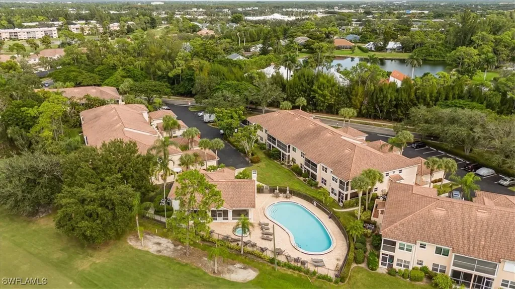 940 Woodshire Lane Naples FL 34105