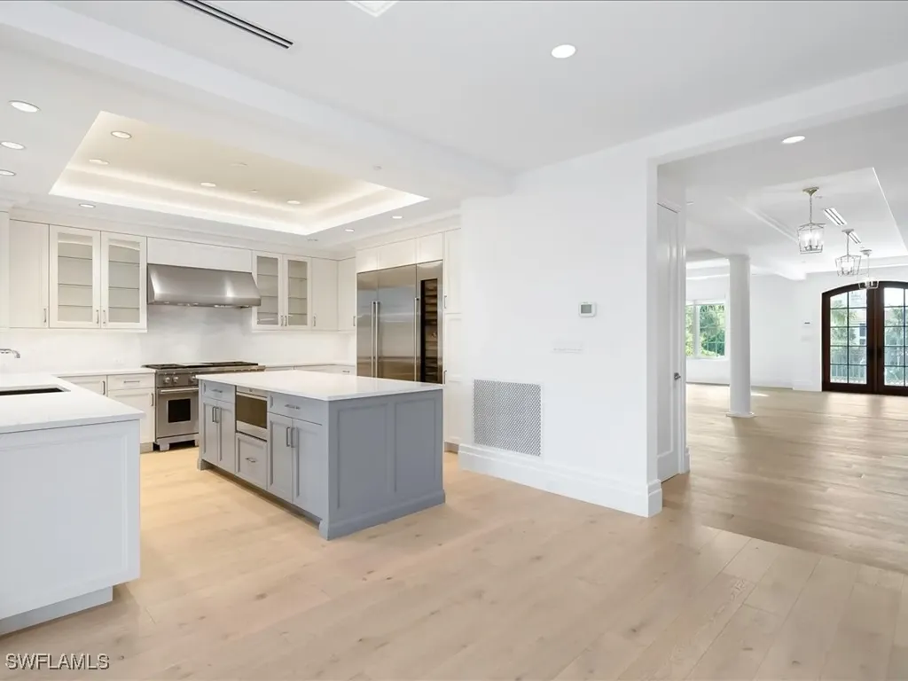 745 12th Avenue S Naples FL 34102
