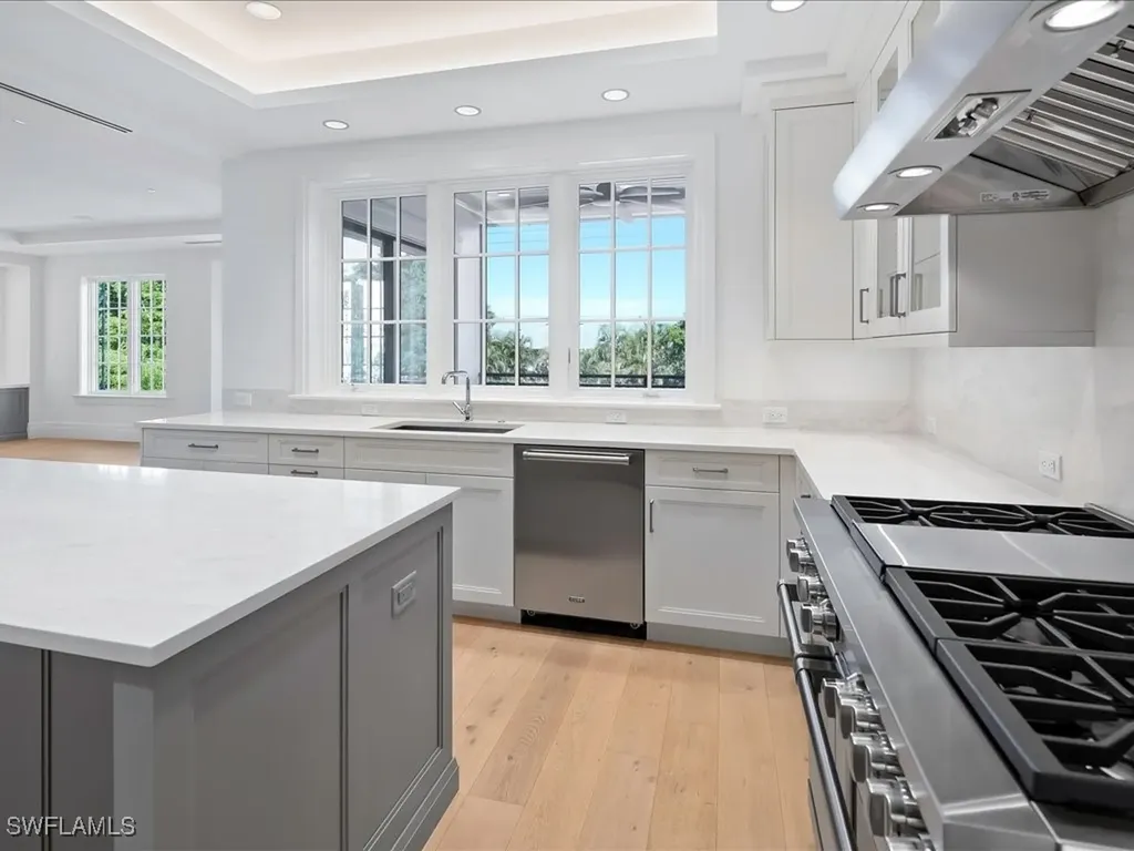 745 12th Avenue S Naples FL 34102