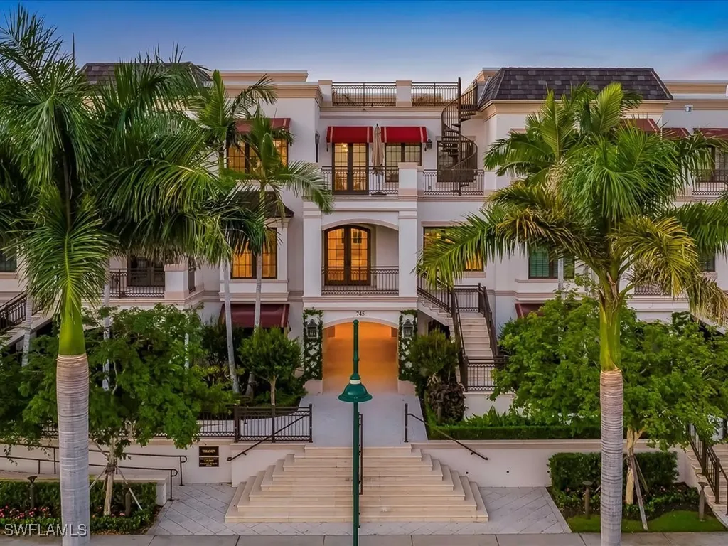 745 12th Avenue S Naples FL 34102