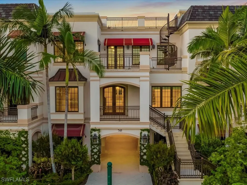 745 12th Avenue S Naples FL 34102